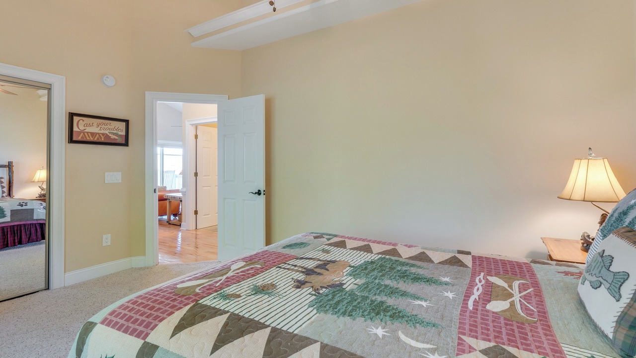 Photo of Bedroom in Hiawassee