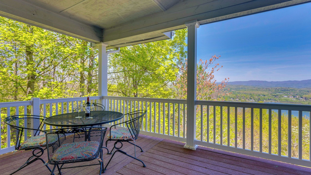 Photo of Outdoor in Hiawassee