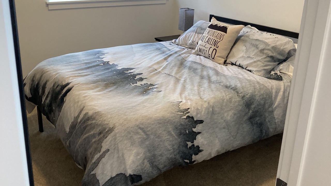 Photo of Bedroom in Alyeska