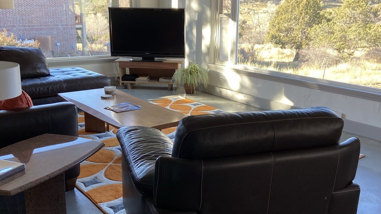 Photo of Livingroom in Monticello