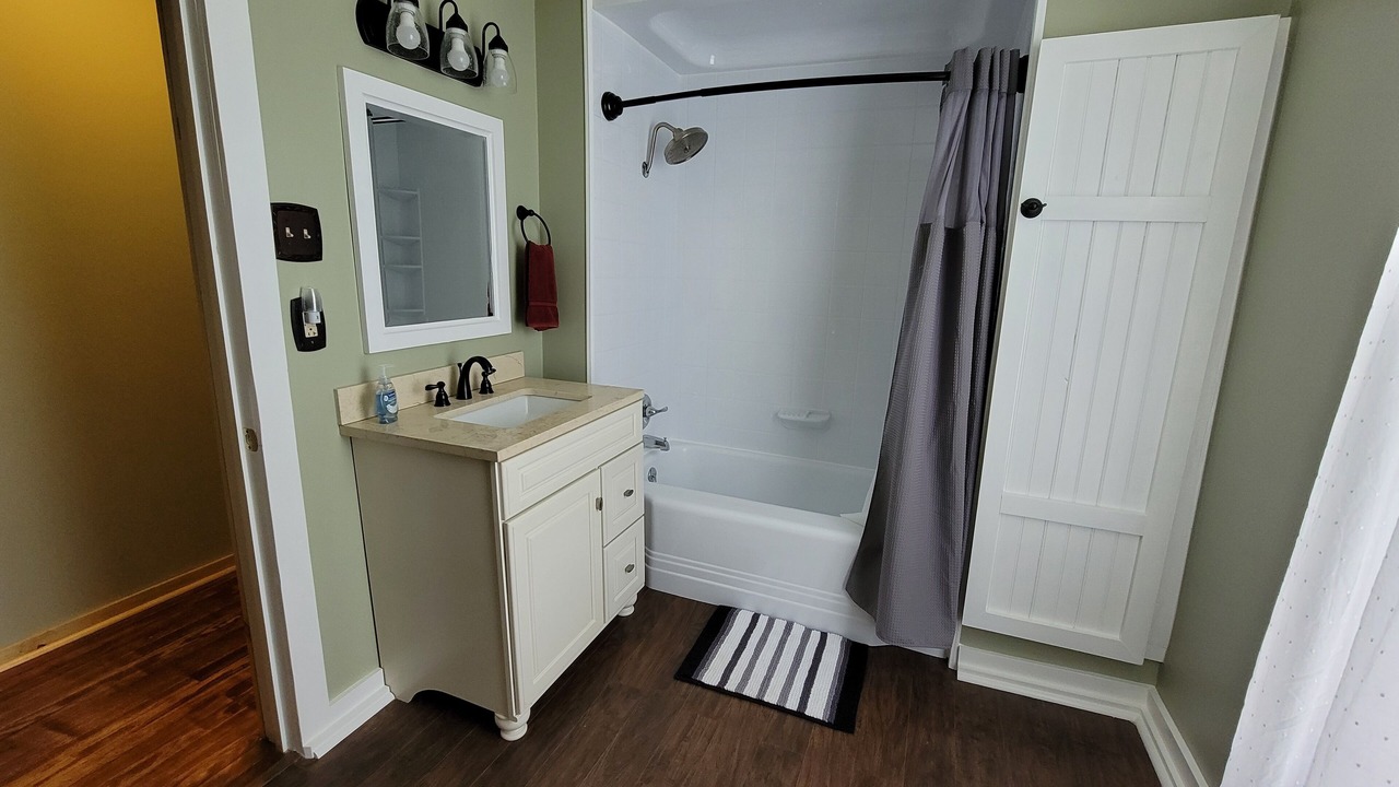 Photo of Bathroom in Antes Fort
