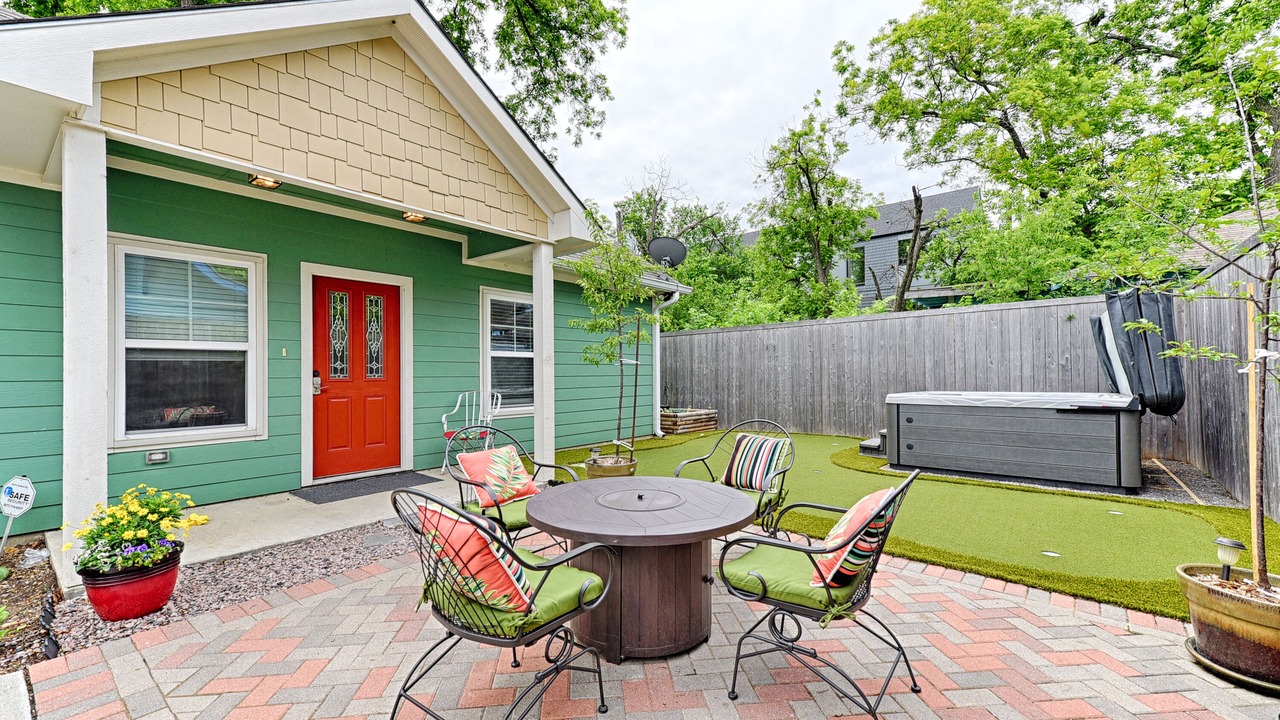 Photo of Outdoor in Oak Cliff