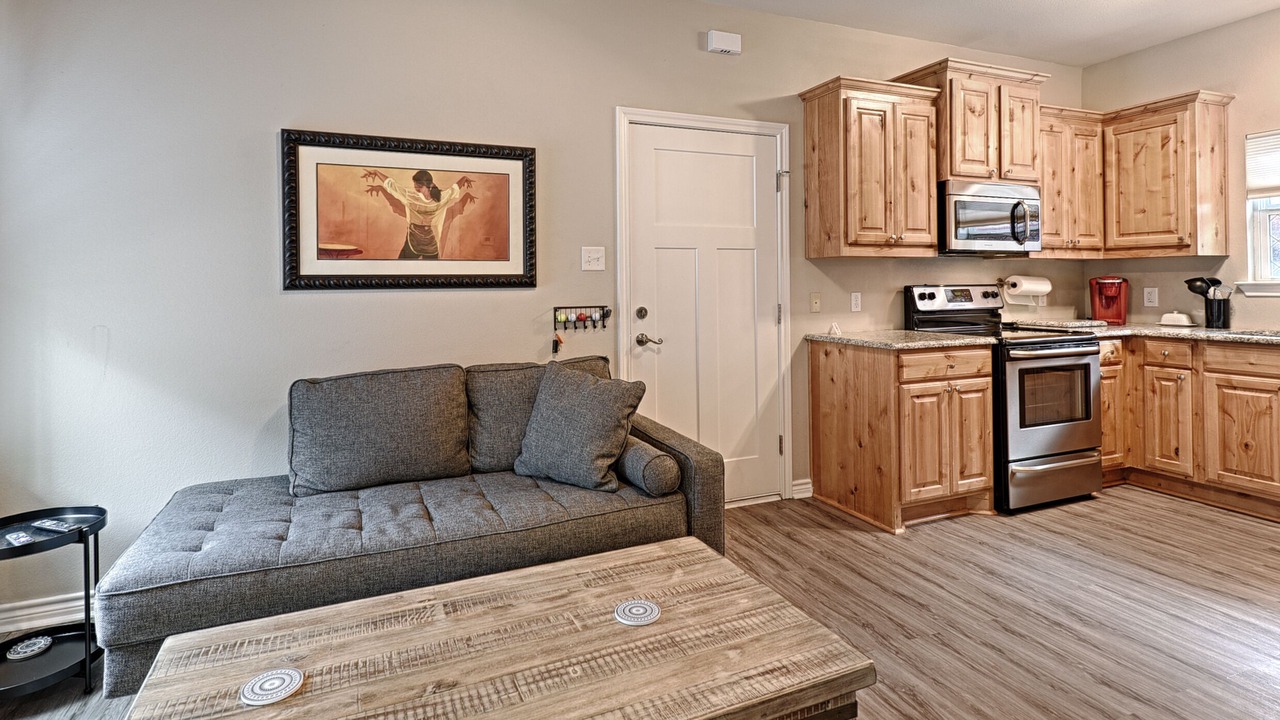 Photo of Livingroom in Oak Cliff