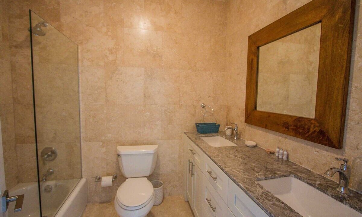 Photo of Bathroom in Palm Cay