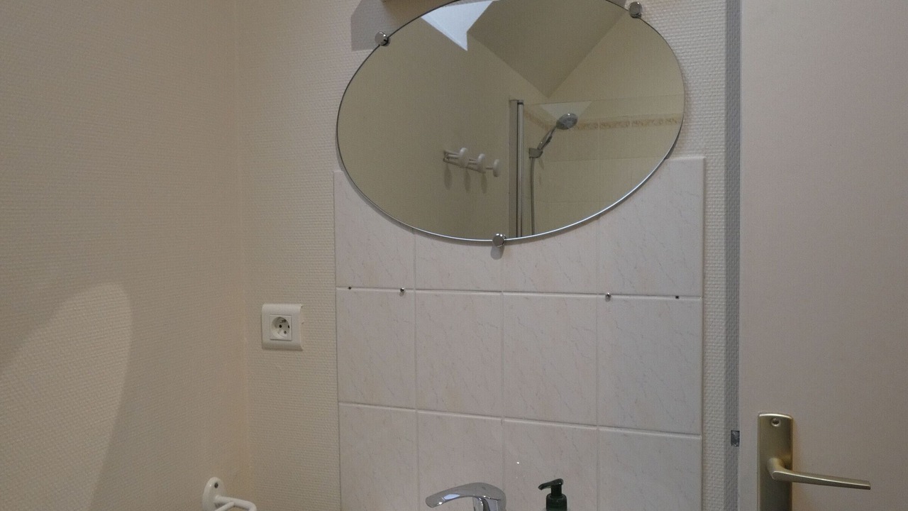 Photo of Bathroom in Trizay-Coutretot-Saint-Serge