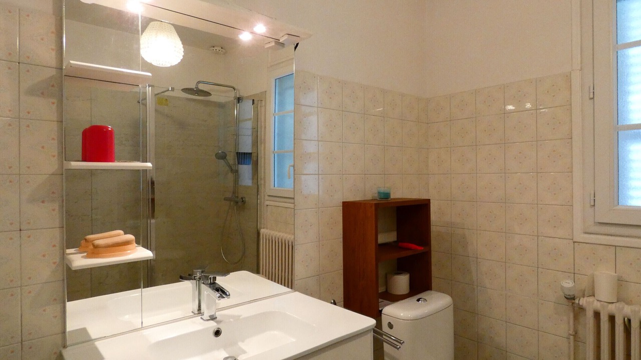 Photo of Bathroom in Senonches