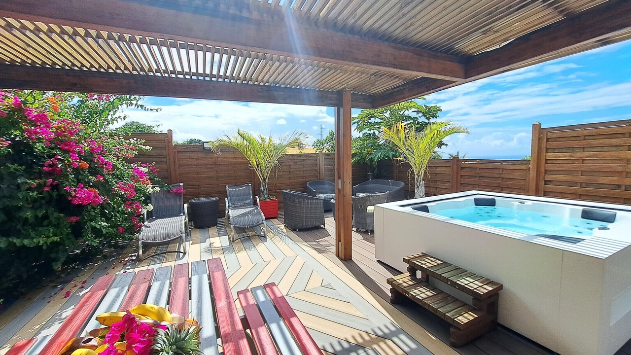Photo of Patio Balcony in Vieux-Habitants