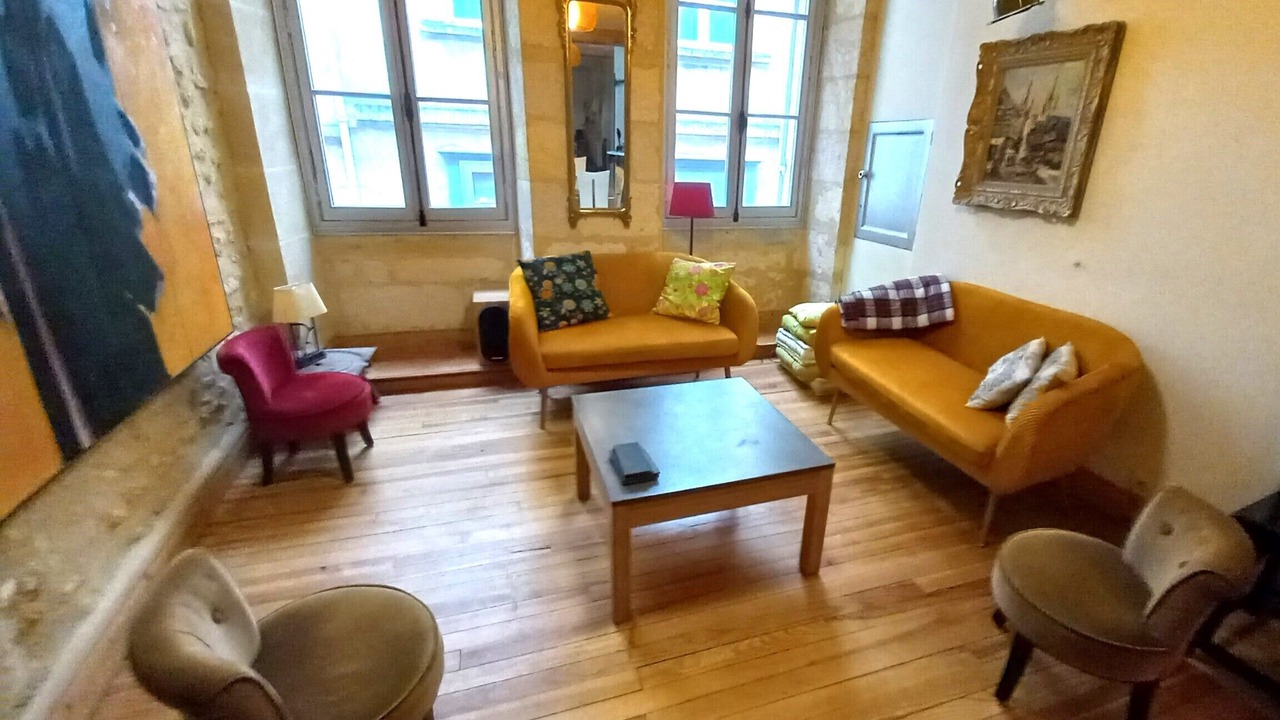 Photo of Livingroom in Hotel de Ville - Quinconces
