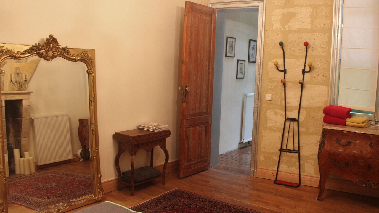 Photo of Bedroom in Hotel de Ville - Quinconces