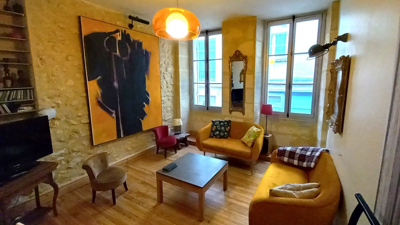 Photo of Livingroom in Hotel de Ville - Quinconces