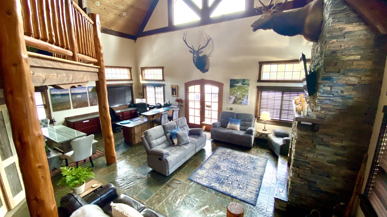 Photo of Livingroom in Priest River