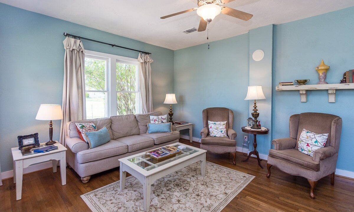 Photo of Livingroom in Fredericksburg