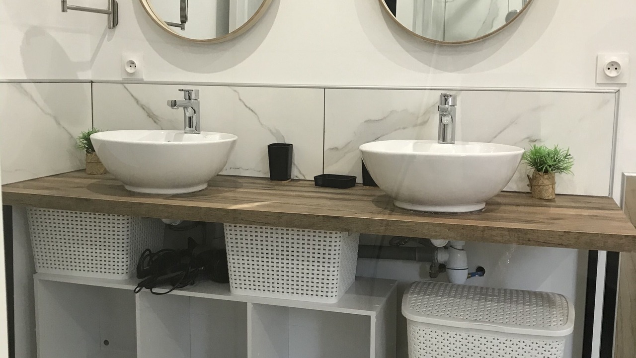 Photo of Bathroom in Etables-sur-Mer