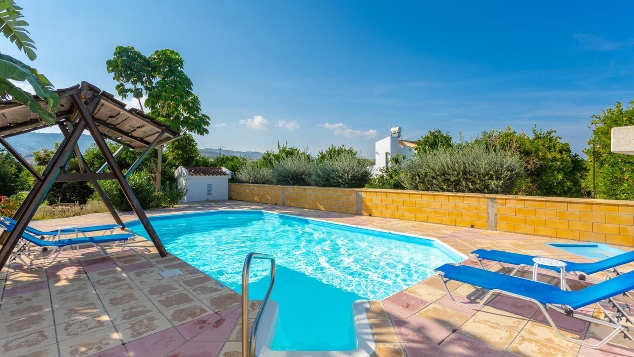 Photo of Outdoor in Polis