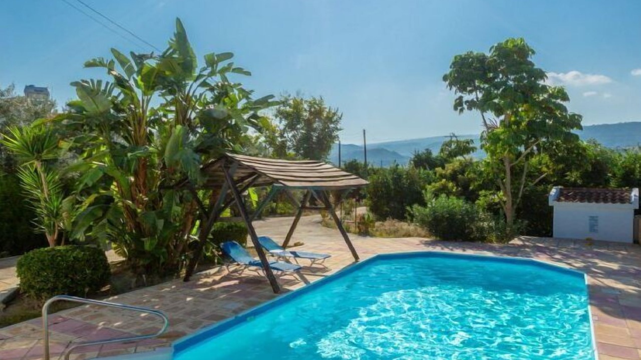 Photo of Outdoor in Polis