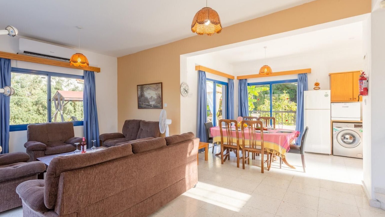 Photo of Bedroom in Polis