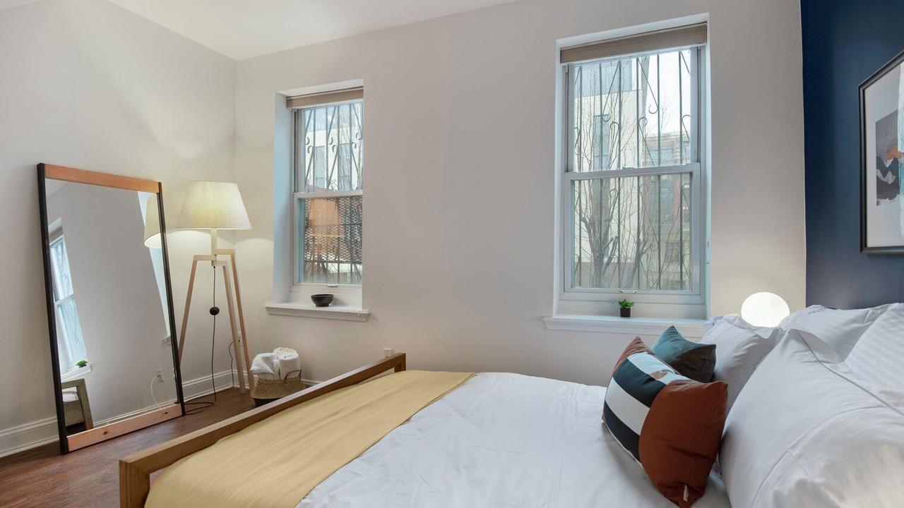 Photo of Bedroom in Dupont Circle