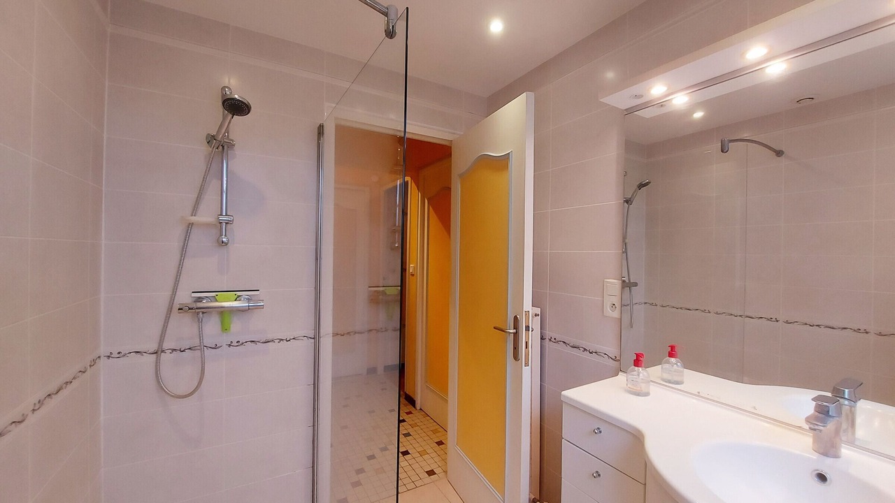 Photo of Bathroom in Vicheres