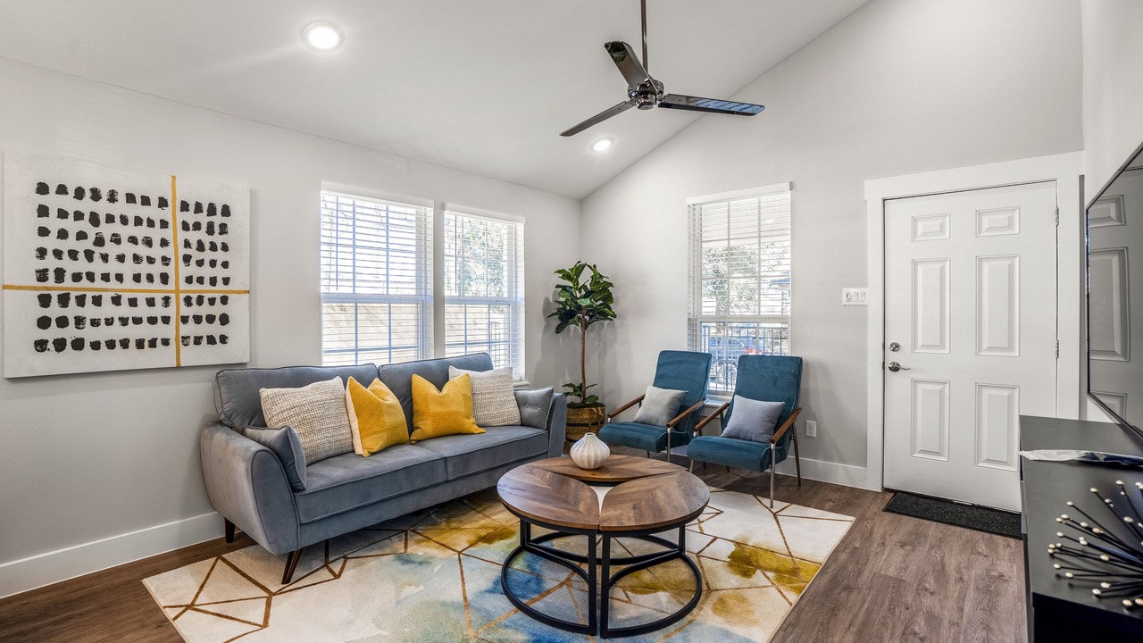 Photo of Livingroom in Greater East End