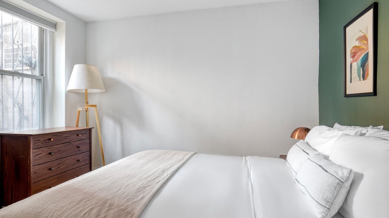 Photo of Bedroom in Dupont Circle