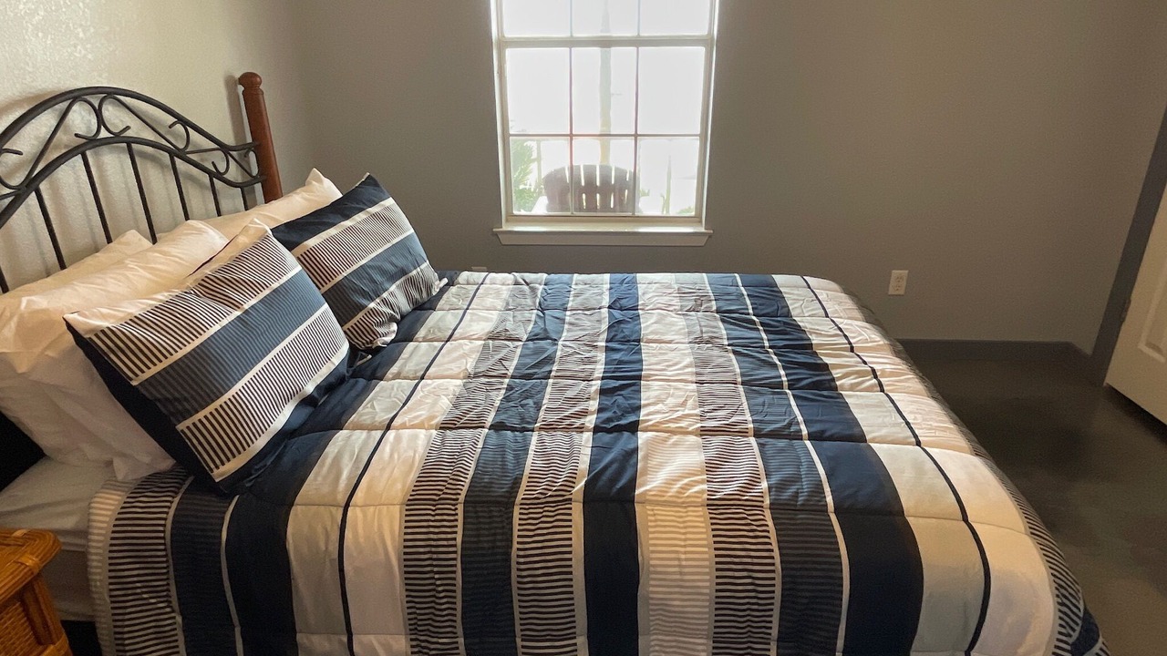Photo of Bedroom in Log Cabin