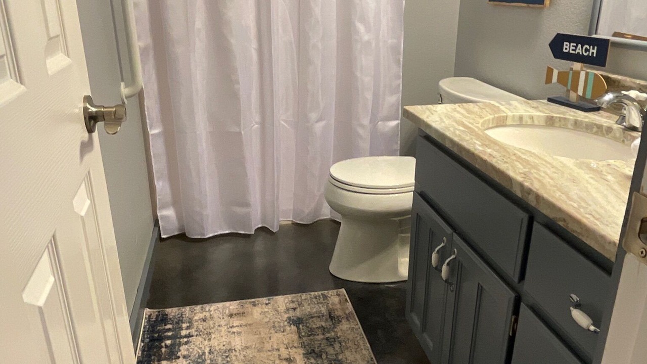 Photo of Bathroom in Log Cabin