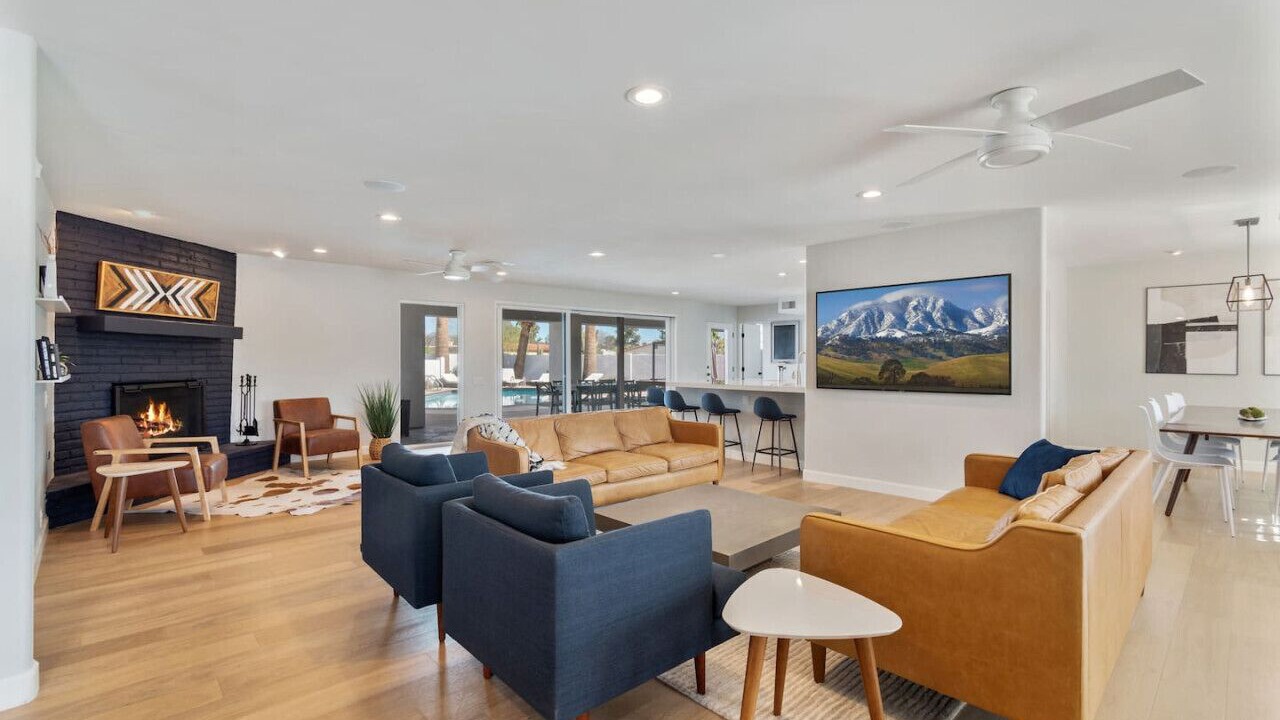Photo of Livingroom in Chaparral Estates