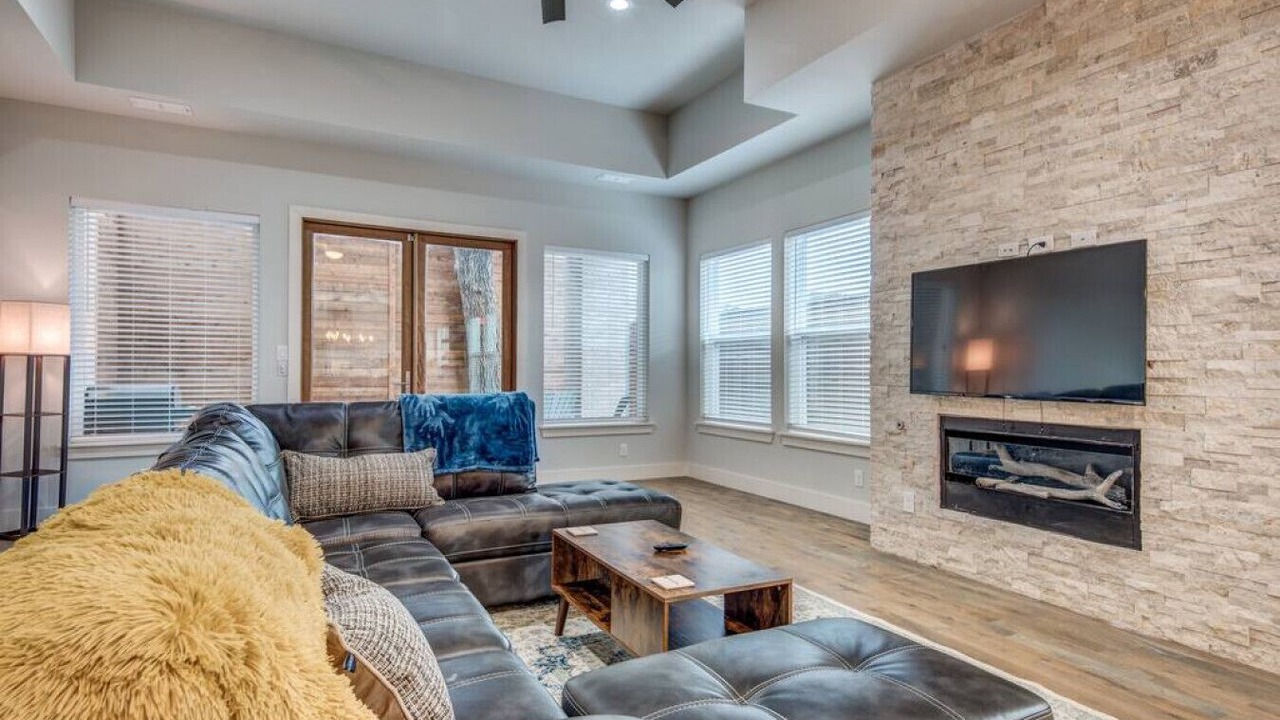 Photo of Livingroom in Old East Dallas