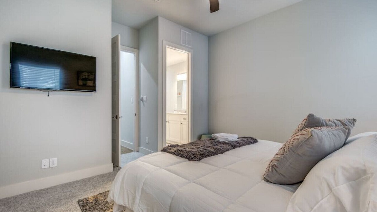 Photo of Bedroom in Old East Dallas