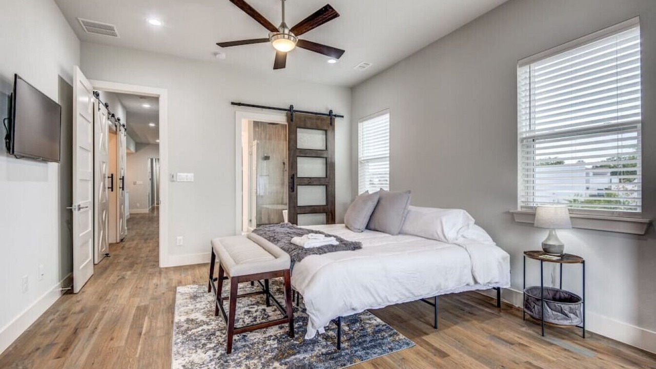 Photo of Bedroom in Old East Dallas
