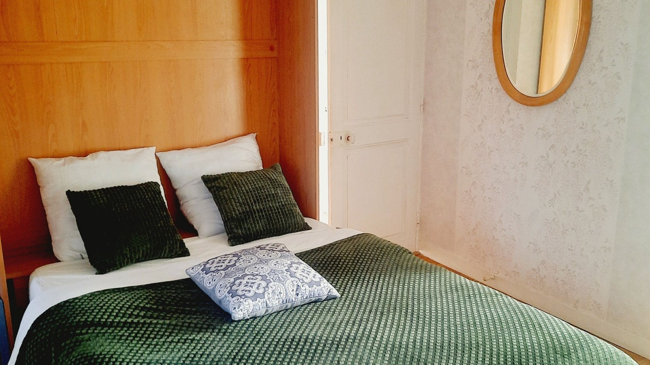 Photo of Bedroom in Le Vey