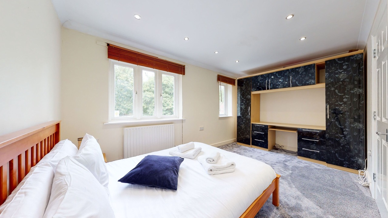 Photo of Bedroom in Evelyn