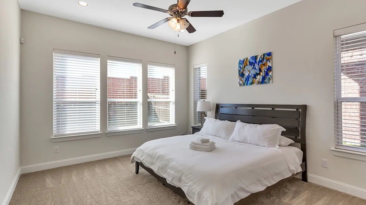 Photo of Bedroom in Valley Ranch