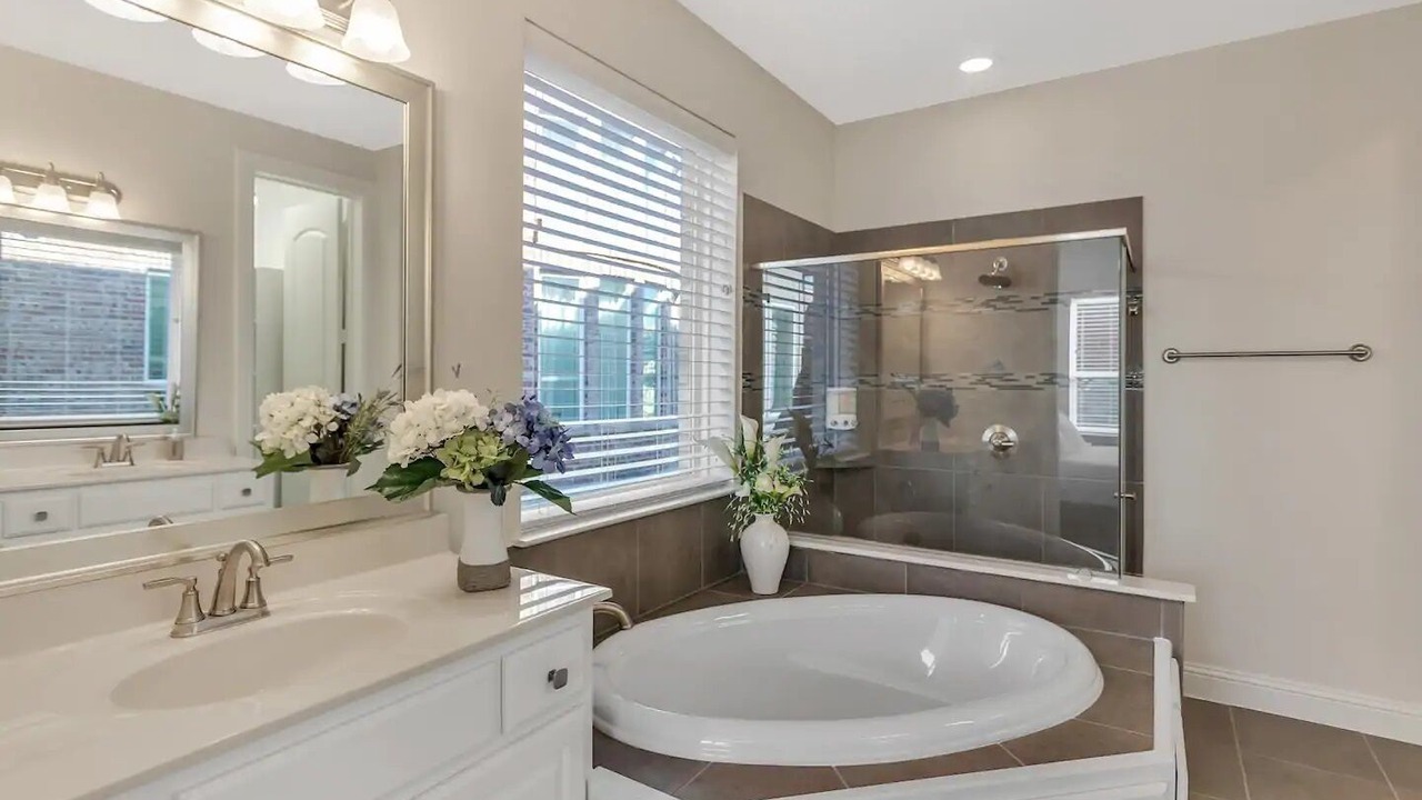 Photo of Bathroom in Valley Ranch