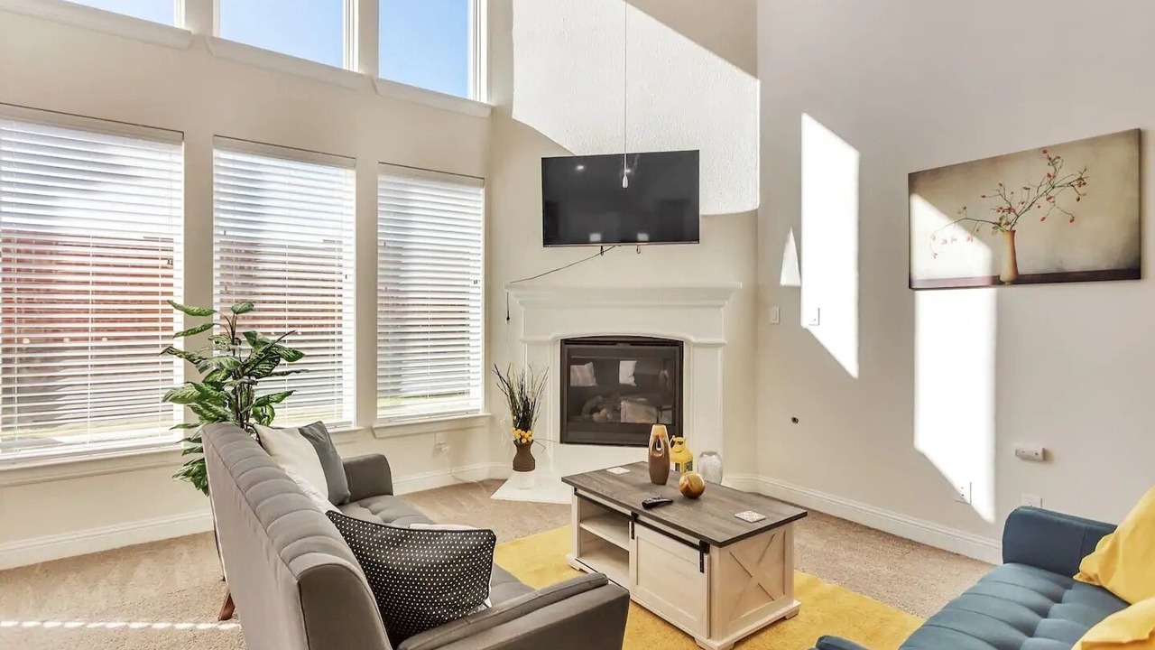 Photo of Livingroom in Valley Ranch