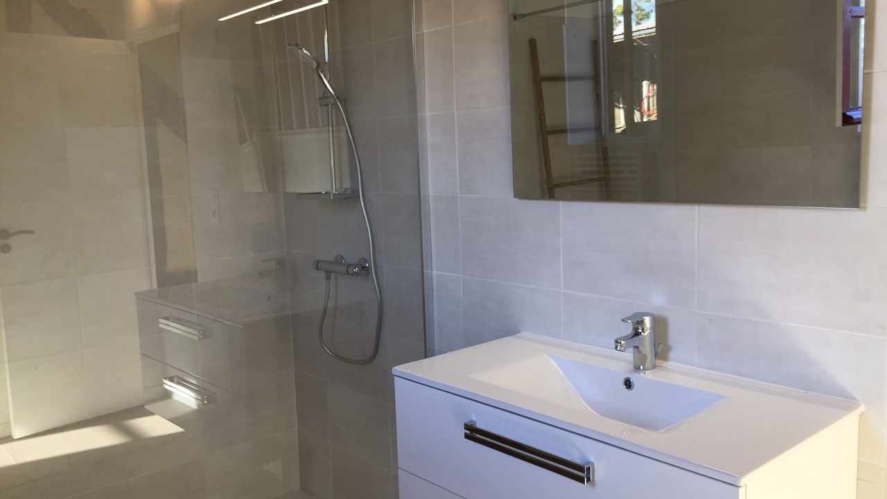Photo of Bathroom in Le Plessis-Dorin