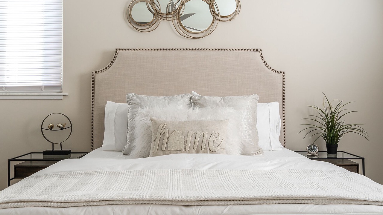 Photo of Bedroom in Lake Balboa
