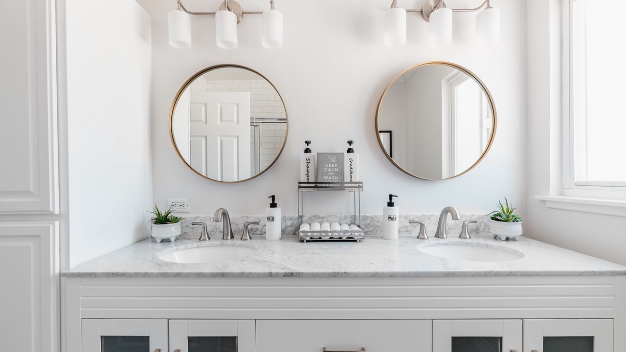 Photo of Bathroom in Lake Balboa