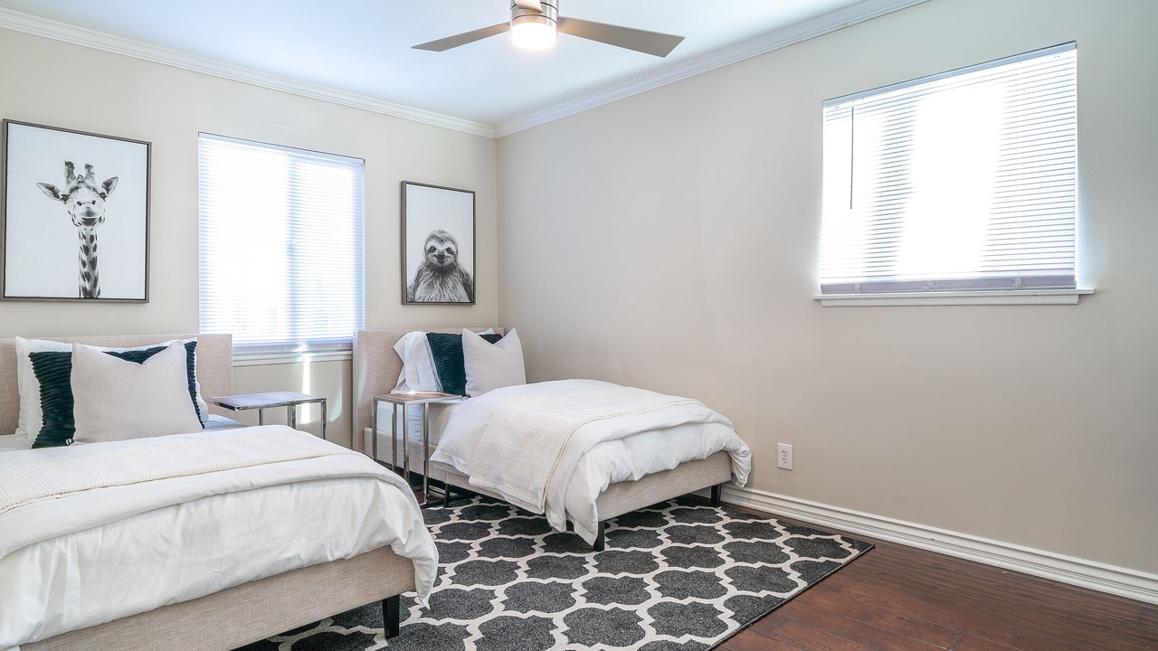 Photo of Bedroom in Lake Balboa