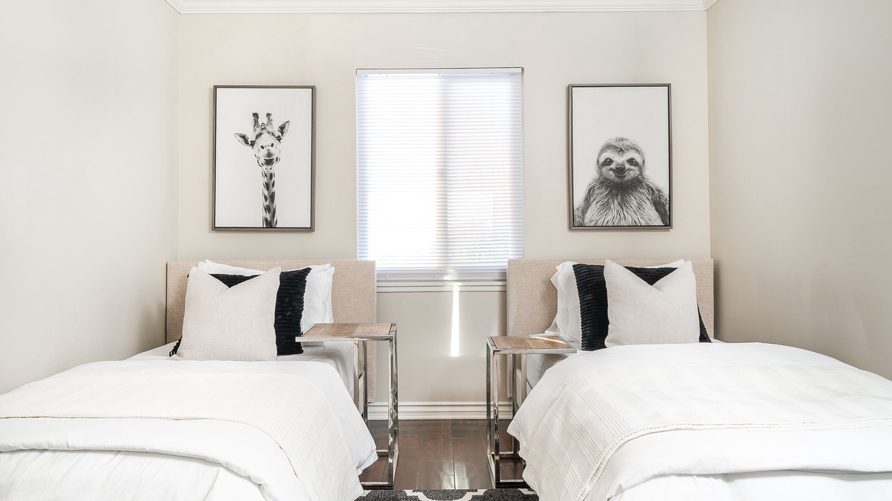 Photo of Bedroom in Lake Balboa