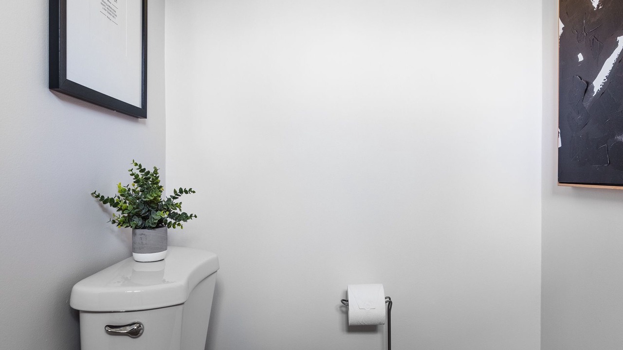 Photo of Bathroom in Lake Balboa