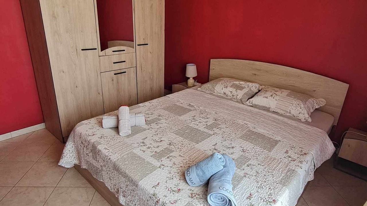 Photo of Bedroom in Drama