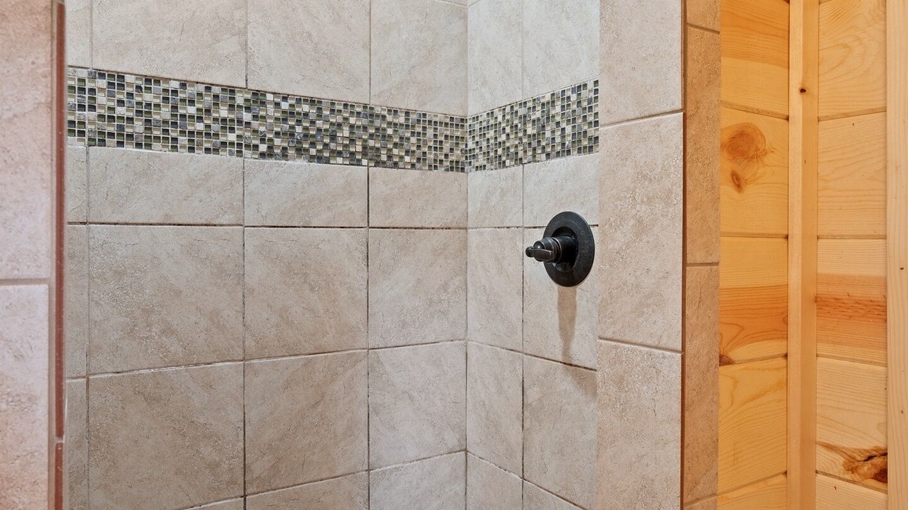Photo of Bathroom in Golden