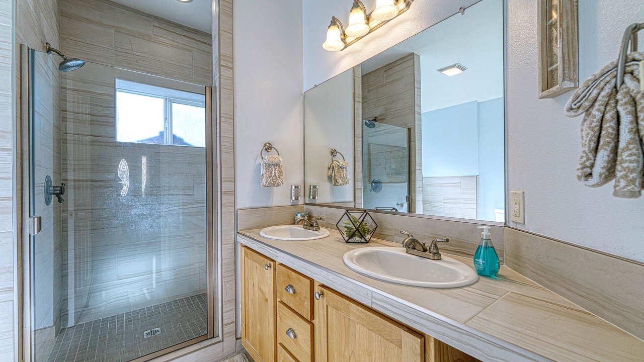 Photo of Bathroom in Gold Beach