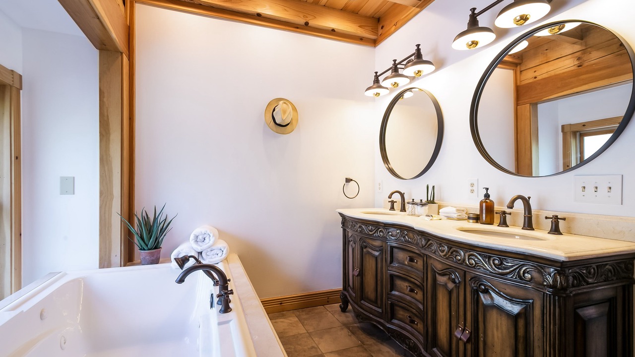 Photo of Bathroom in Topton