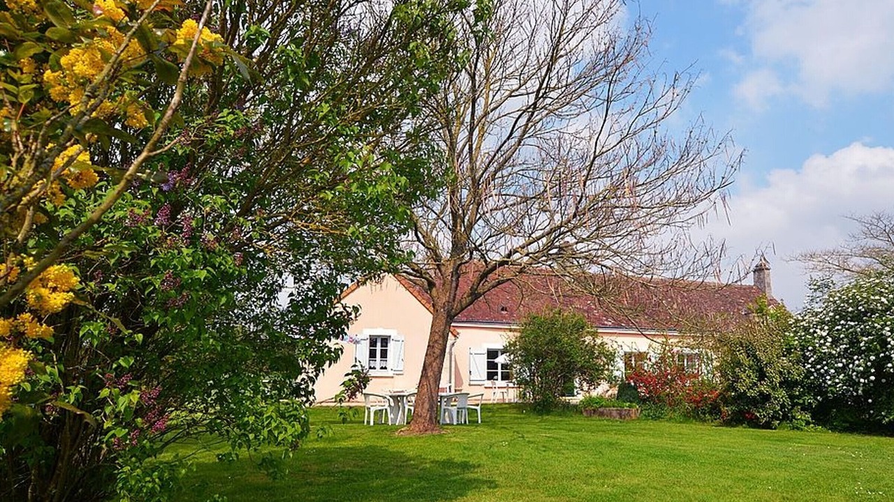 Photo of Outdoor in Saint-Calez-en-Saosnois