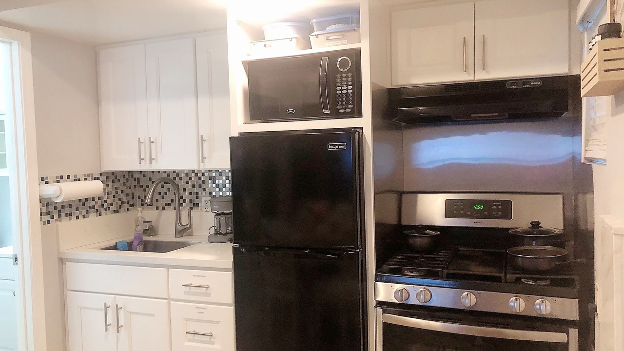 Photo of Kitchen in Lake Balboa