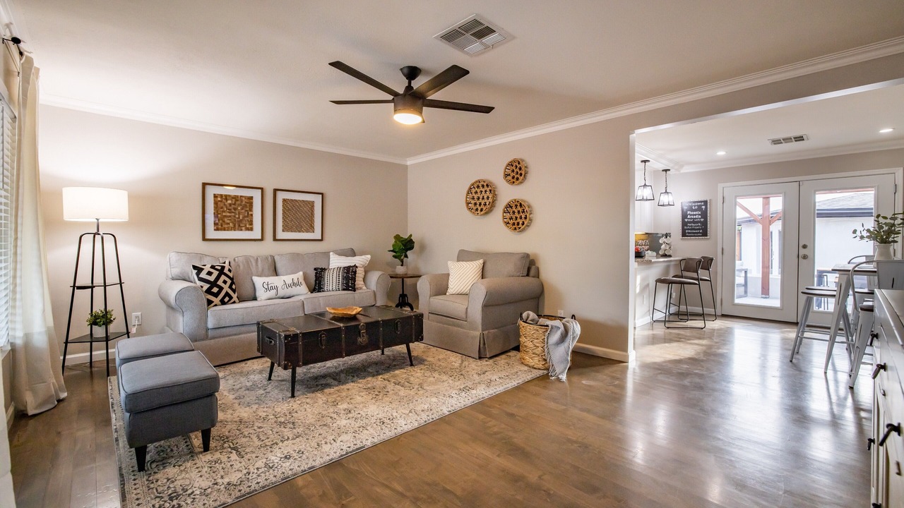 Photo of Livingroom in Arcadia Lite