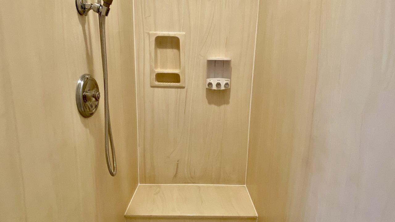 Photo of Bathroom in Elgin