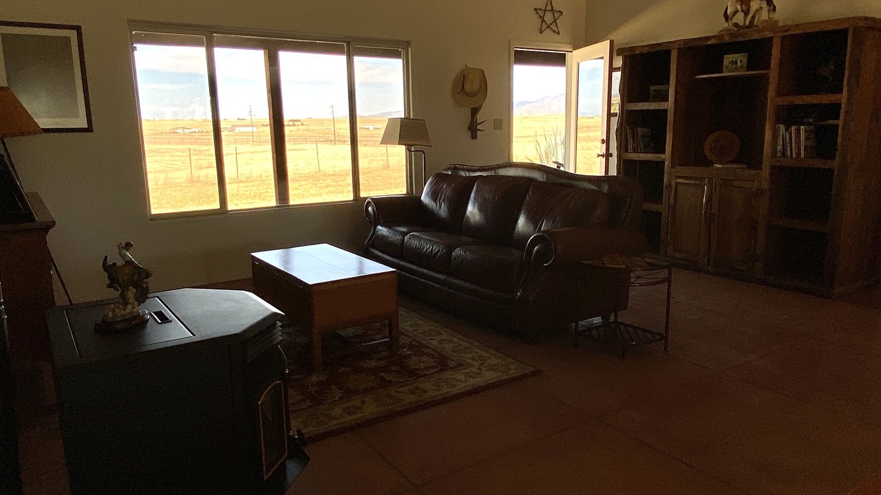 Photo of Livingroom in Elgin